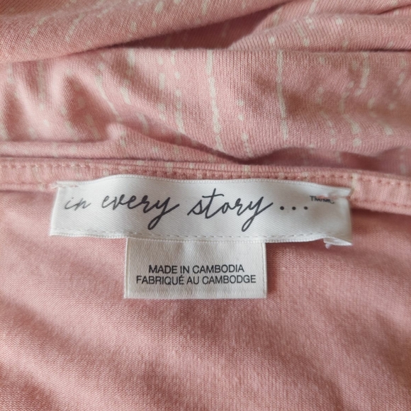 In Every Story Ladies Dress - Picture 3 of 3